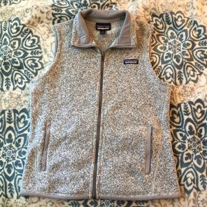 Size small Patagonia women’s vest